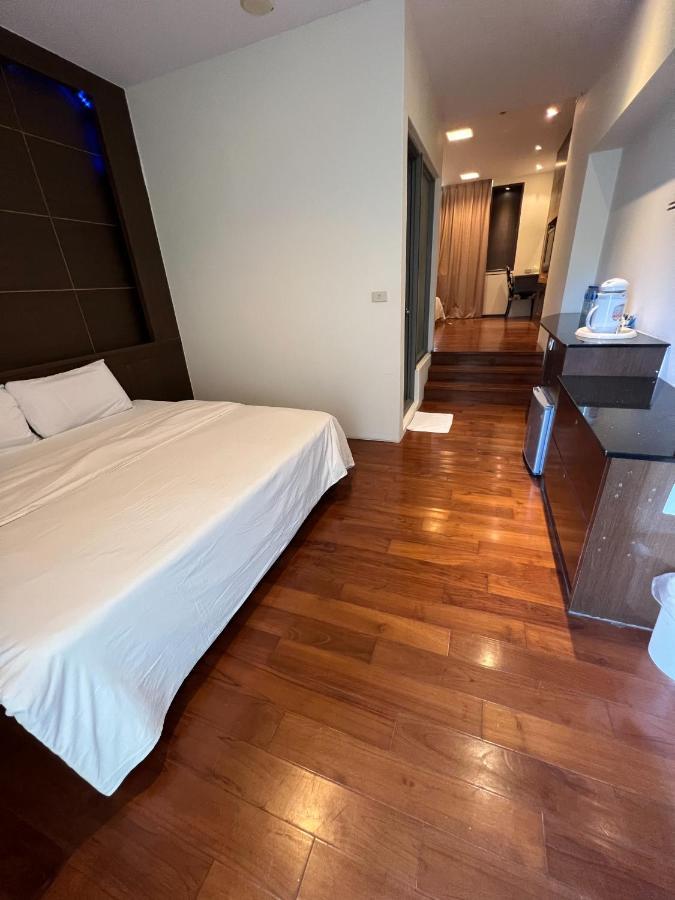 Charming Motel Hualien City Exterior photo