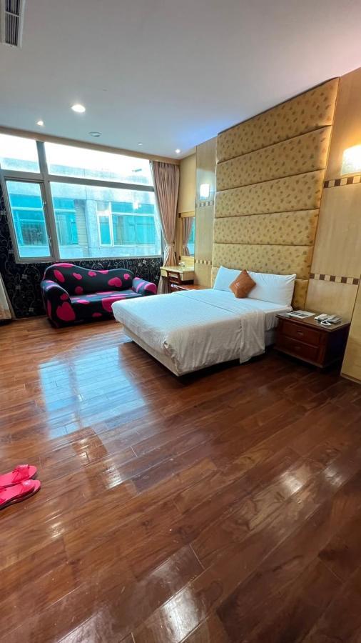 Charming Motel Hualien City Exterior photo