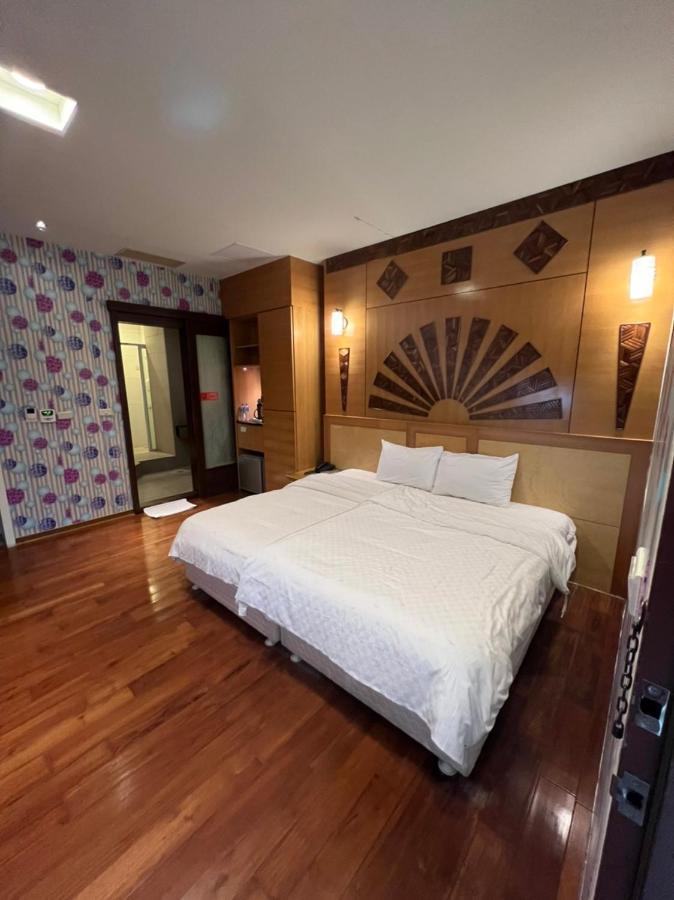 Charming Motel Hualien City Exterior photo