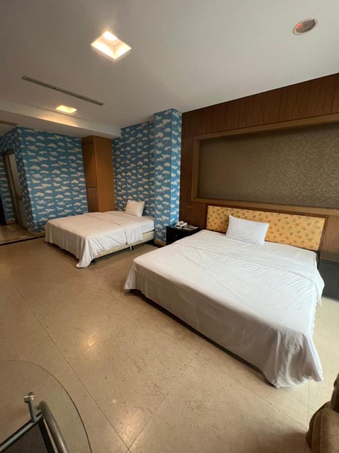 Charming Motel Hualien City Exterior photo